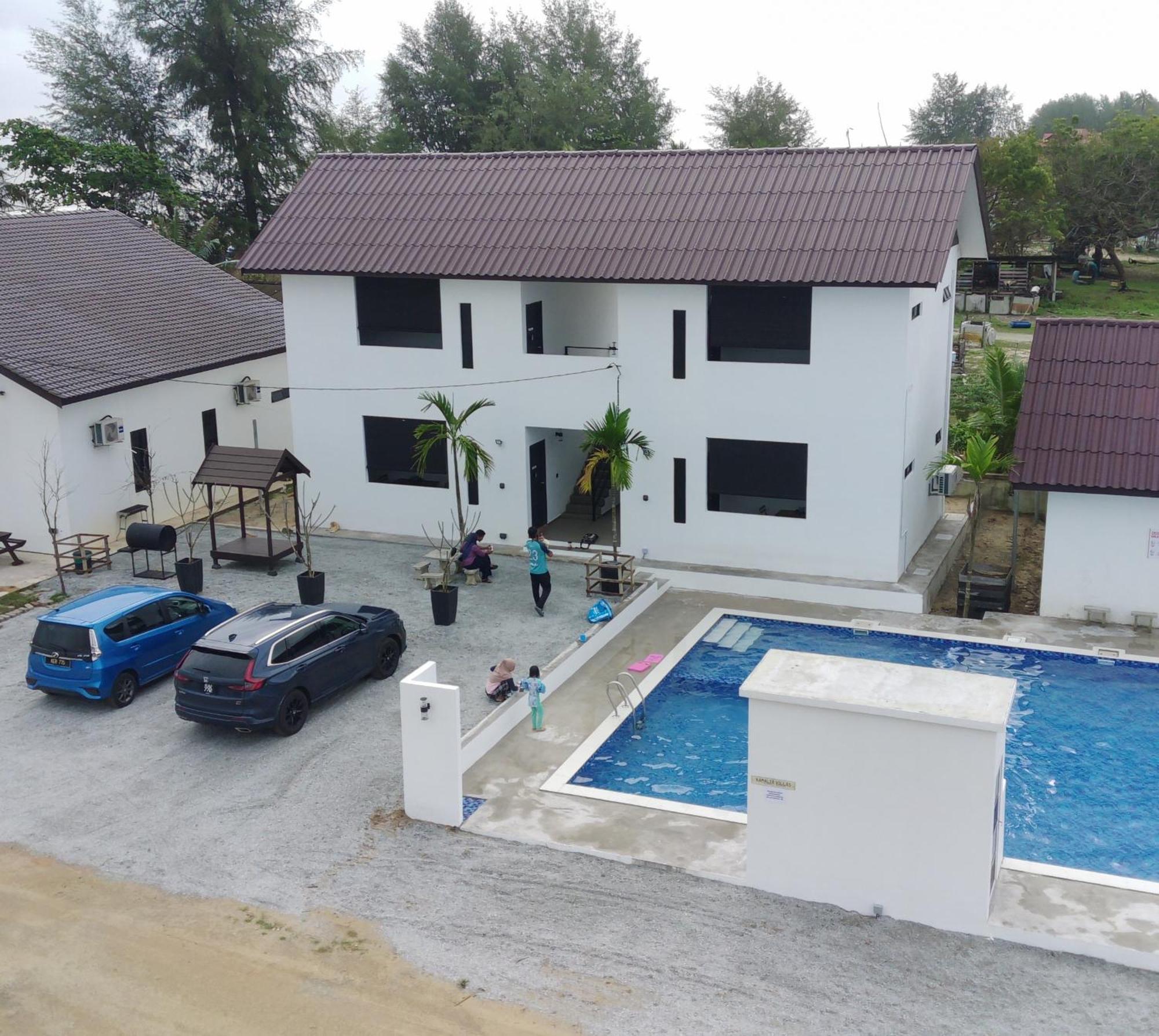 Kamalia Villas 캄풍 페나릭 외부 사진